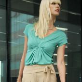 Футболка женская с V-образным вырезом, 3Suisses